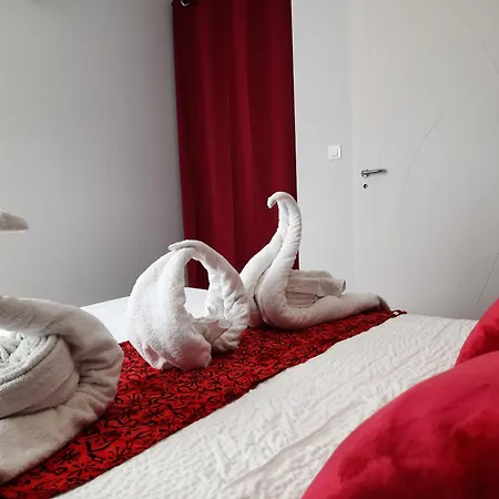 Le Cocon, Piscine Et Spa En Ardeche, Adults Only
