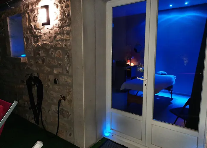 Le Cocon, Adults Only Minimum 16 Ans Ferienhaus Lussas